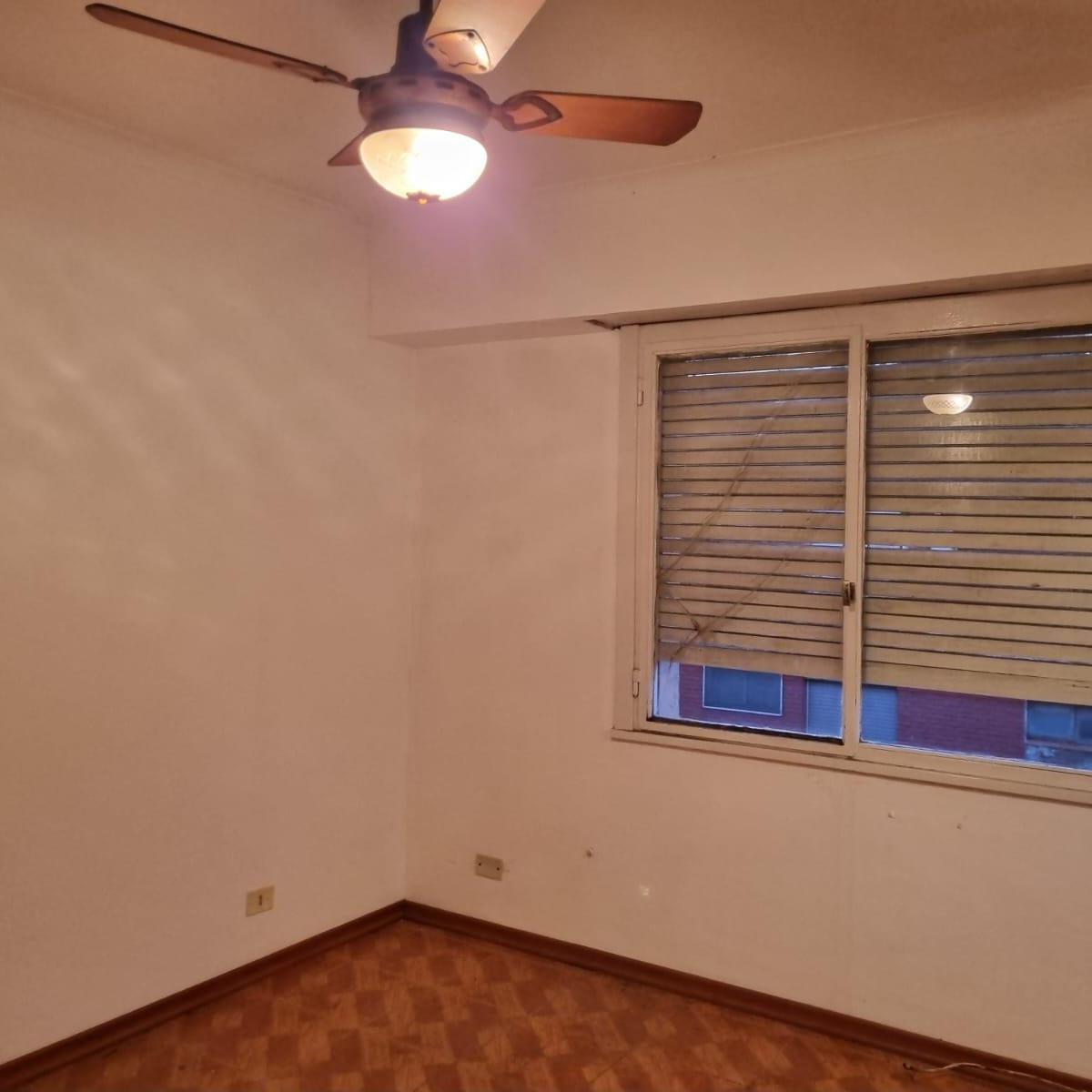 Vende Depto. 3 Amb. Banfield Oeste Bajas Expensas. 3