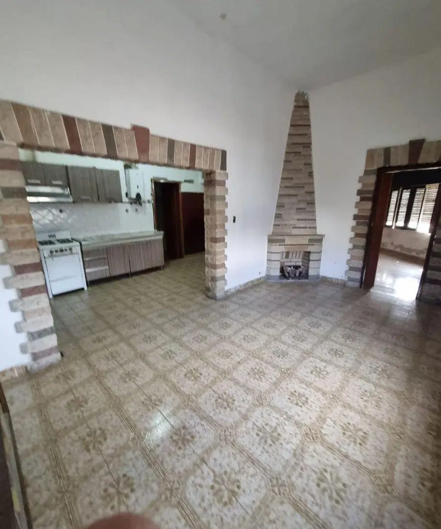 VENDE CASA AMPLIA EN LANUS ESTE 8