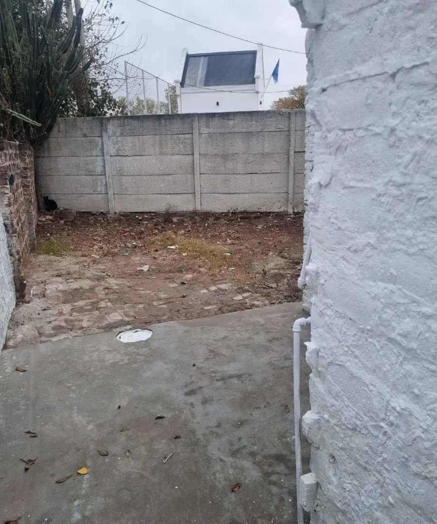 ALQUILA CASA EN MONTE CHINGOLO LANUS ESTE 2
