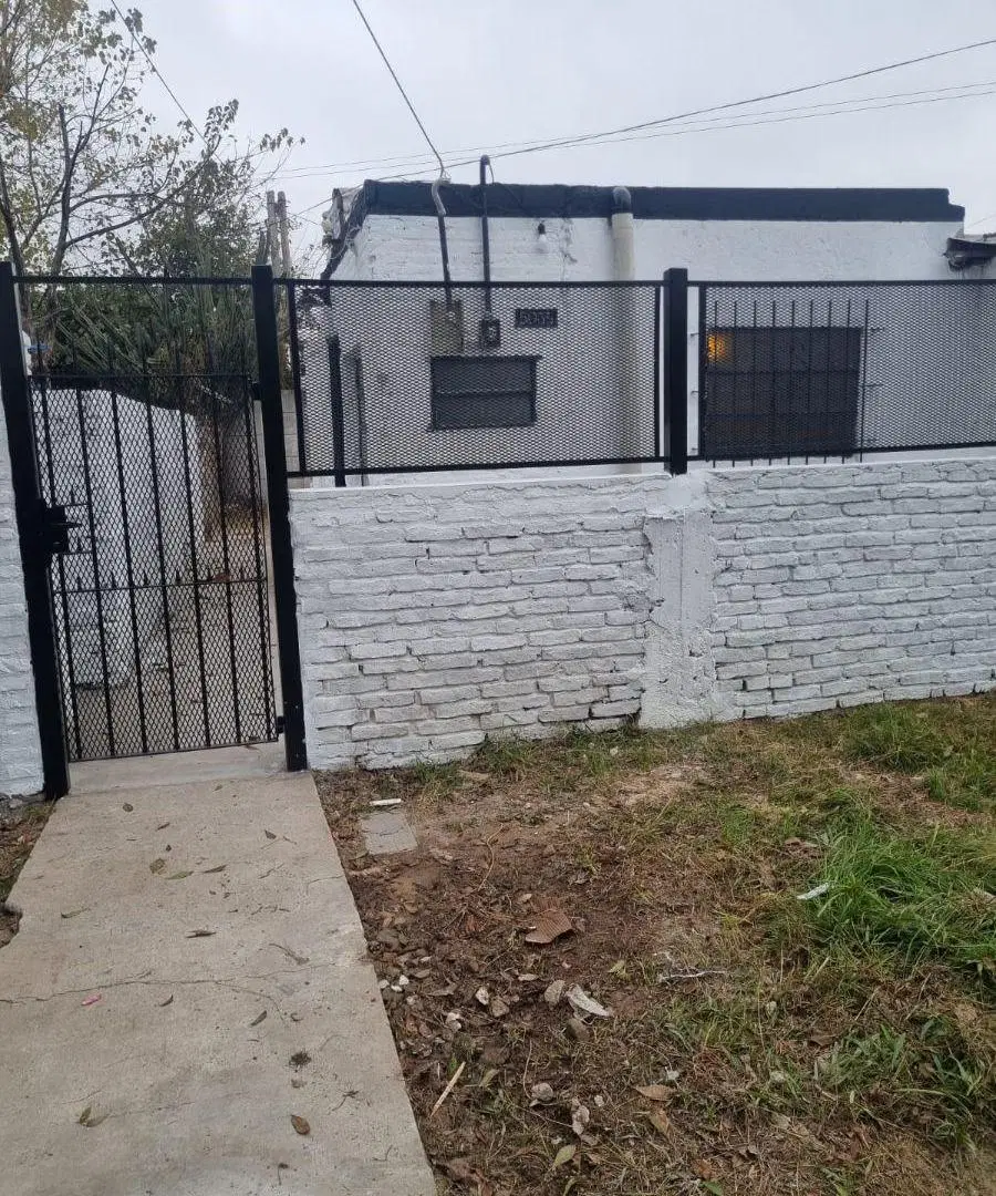 ALQUILA CASA EN MONTE CHINGOLO LANUS ESTE 4