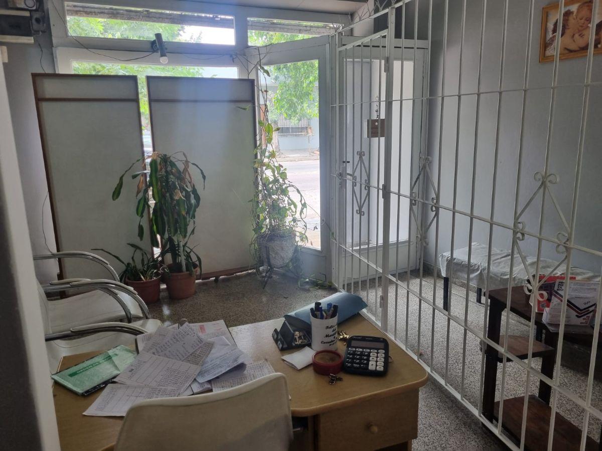 Foto de ALQUILA OFICINA COMERCIAL, PUEDE SER CON MUEBLES, LANUS., imagen 3