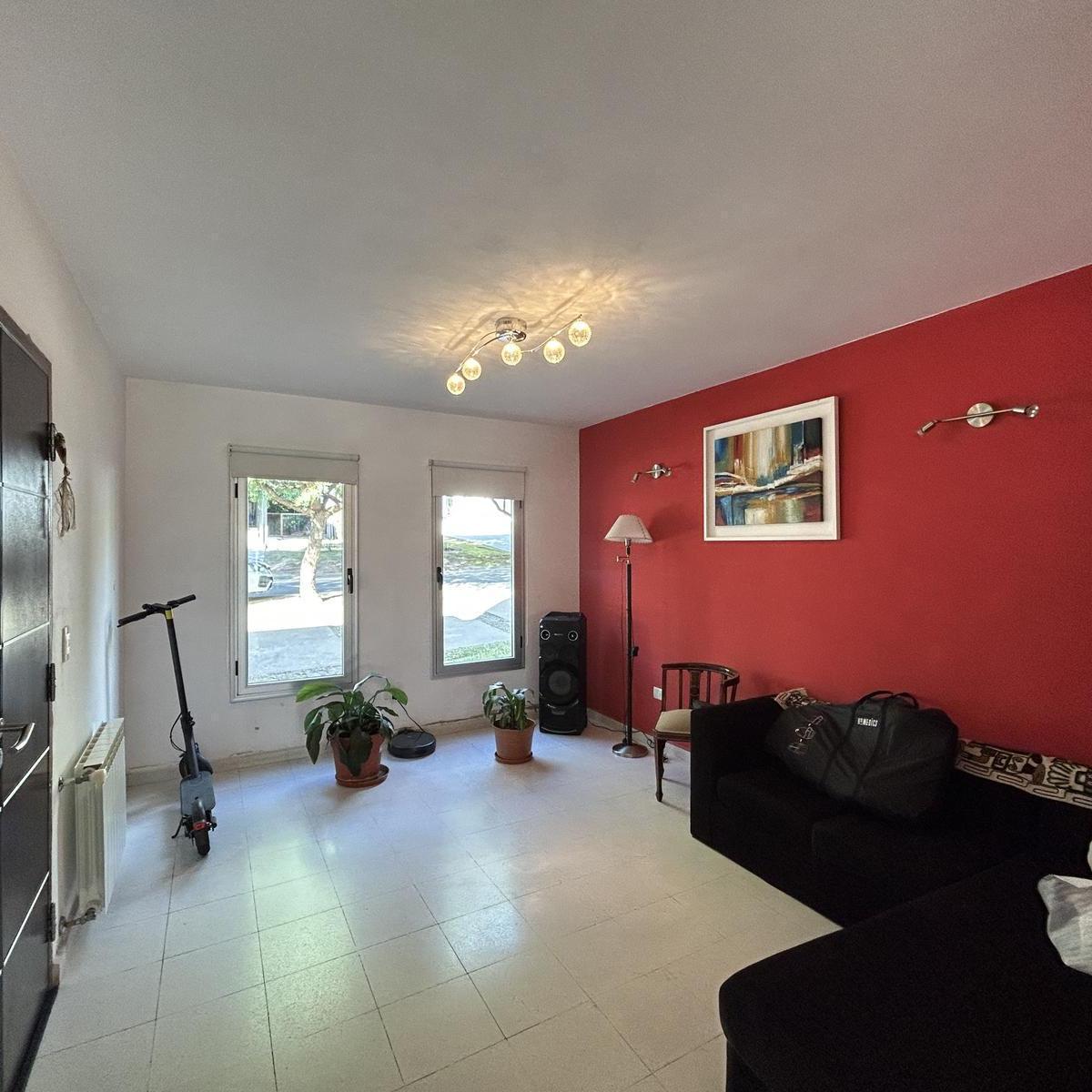 Casa en Venta en La Cuesta con 3 Dorm. 1