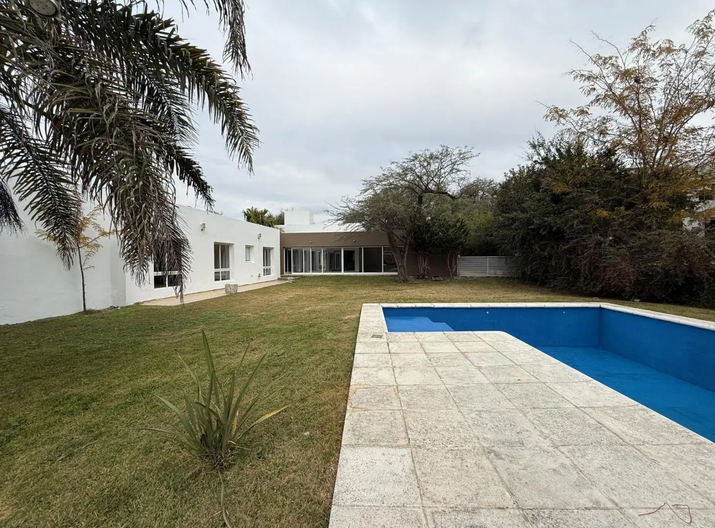 Casa Una Sola Planta en Venta en El Bosque 1