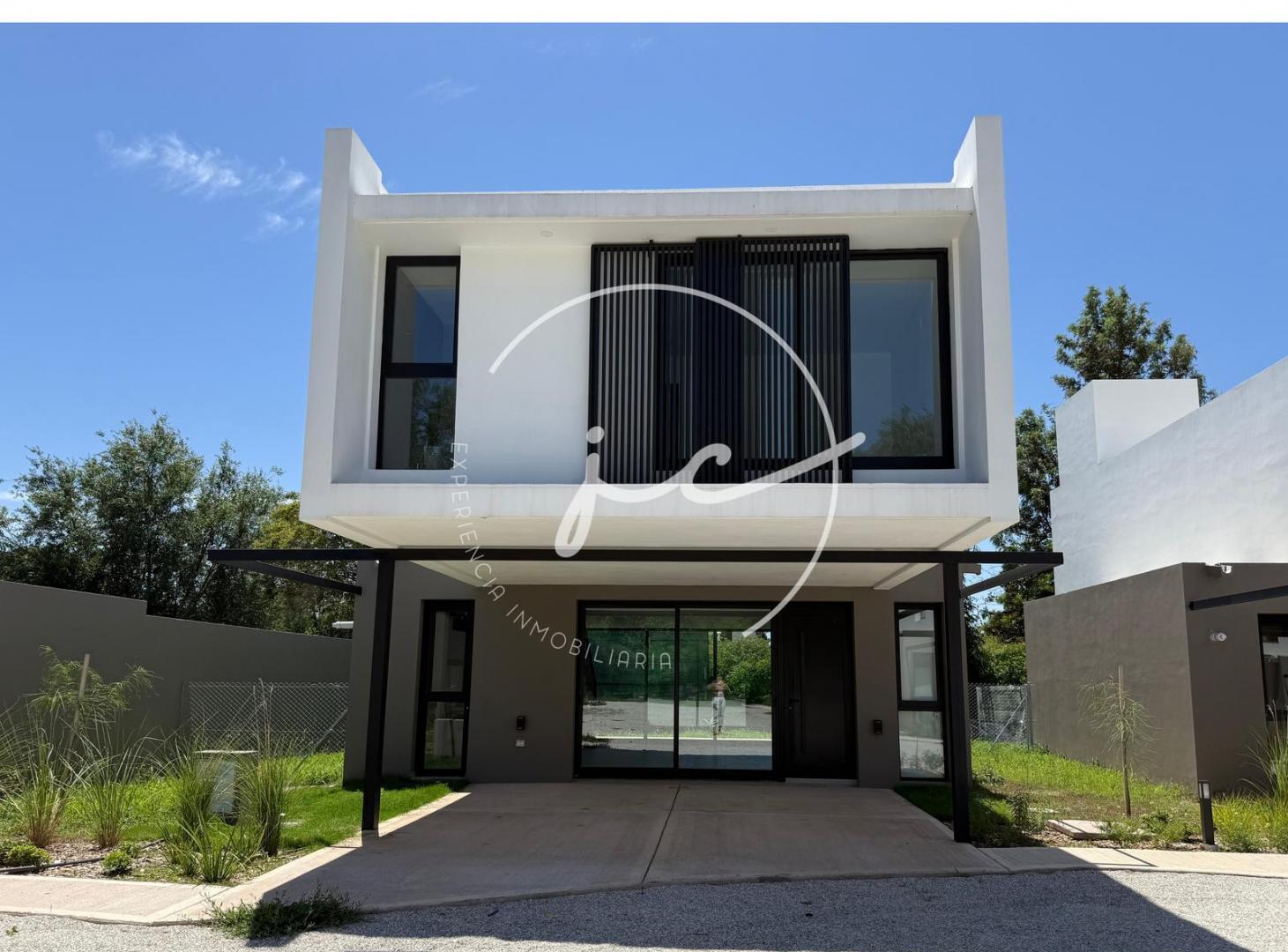 Foto de Casa a estrenar en Venta en Housing en Argüello, imagen 1