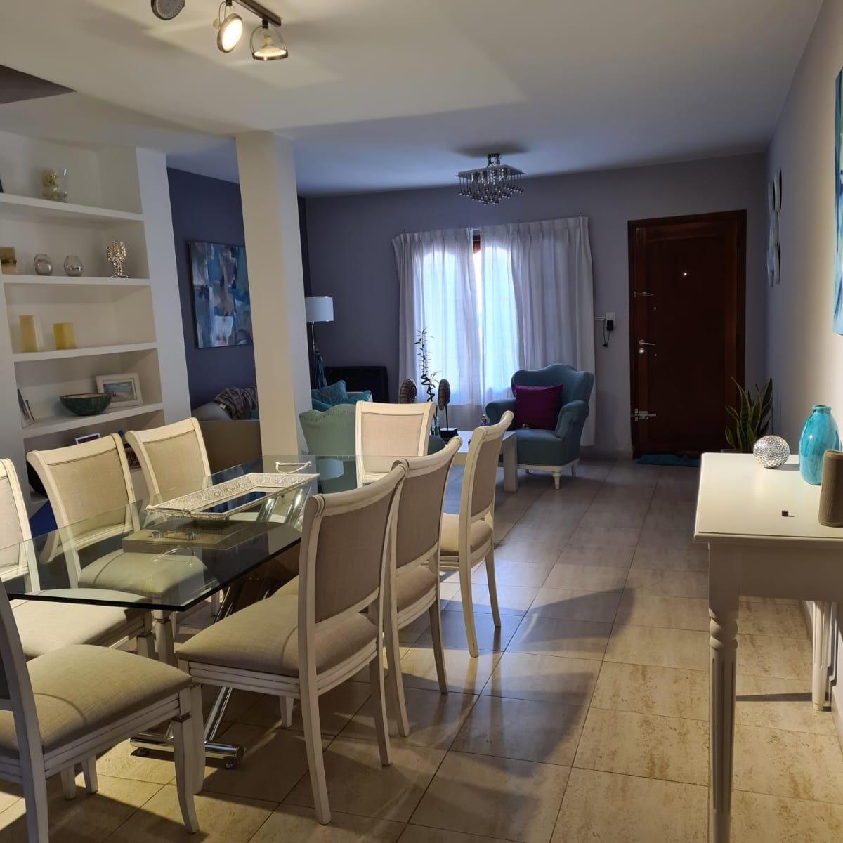 Casa de Tres Dorm. con Pileta en Venta 1