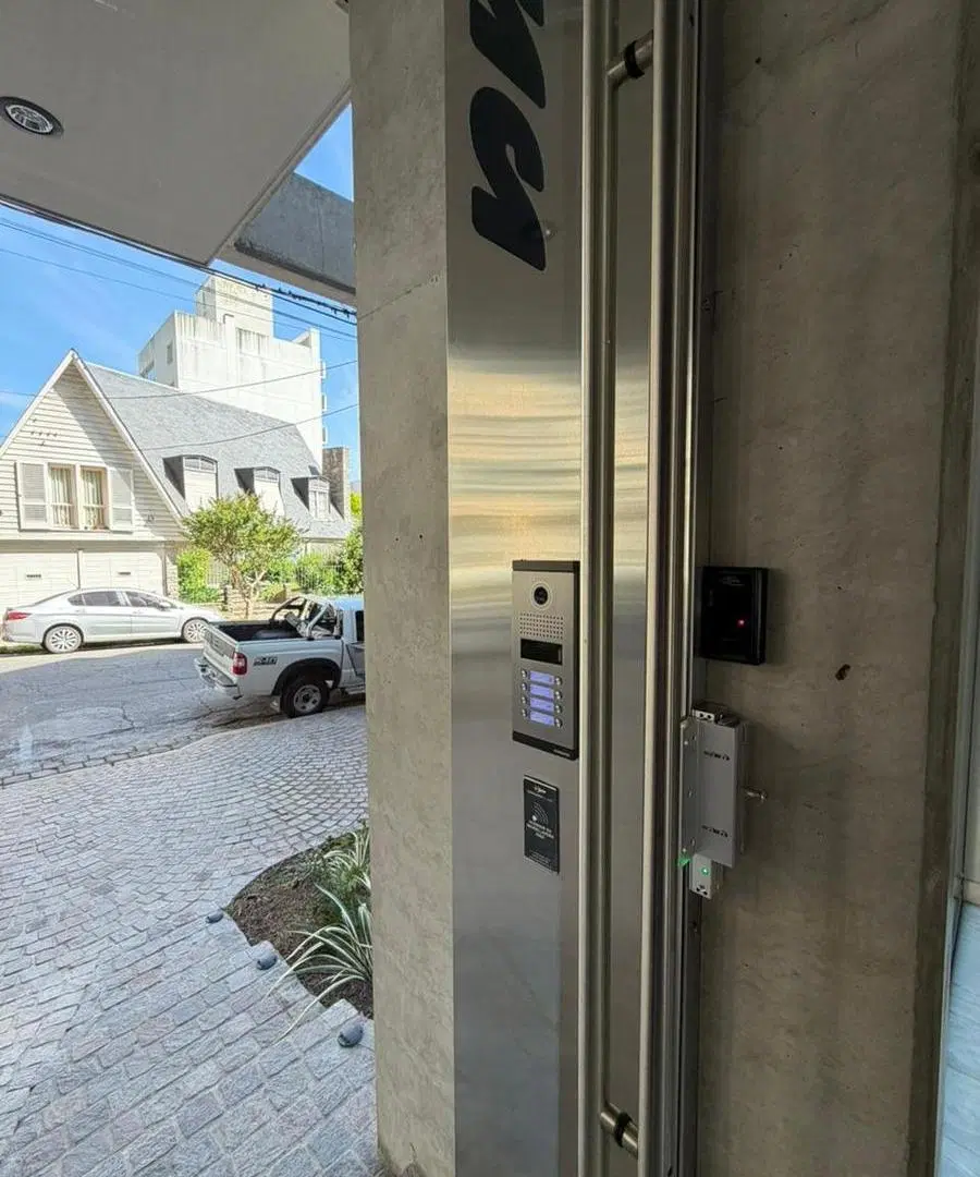VENTA DEPARTAMENTO 4 AMBIENTES, GUEMES, MAR DEL PLATA 3