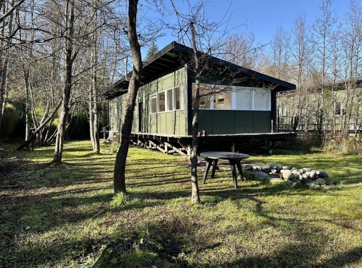 Venta de casa moderna en Villa La Angostura – 2 suites, naturaleza, vistas y arroyo en Las Balsas