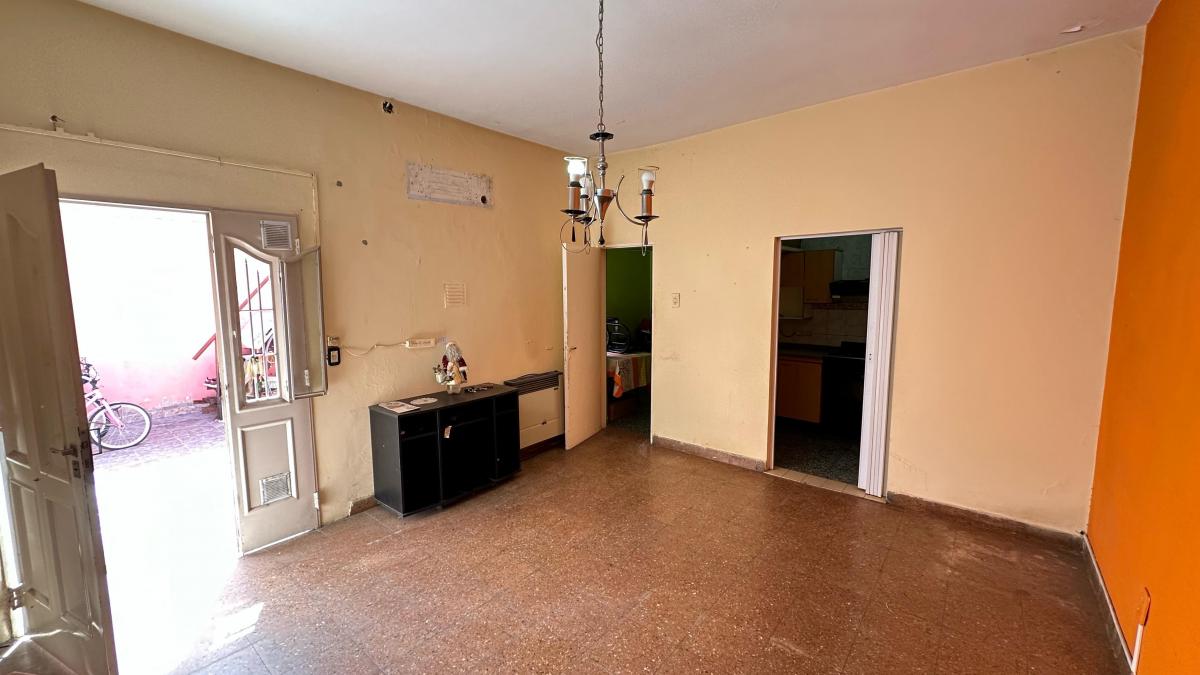 Foto de VENTA PH AL FDO 4 AMBIENTES Y PATIO, imagen 2