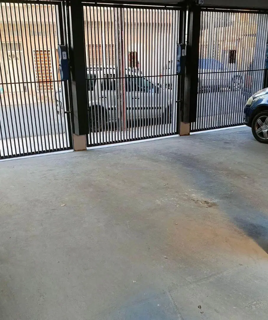 Depto. 2 AMB. / 2 Balcones / 1 Cochera. 8