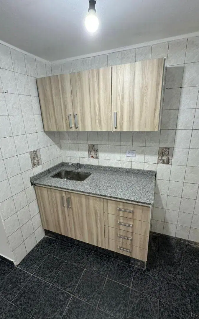 Casa tres ambientes c/ patio. 2