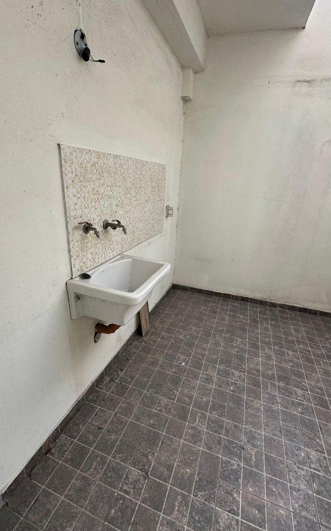 Foto de DEPTO. 2 AMB. C/ PATIO, imagen 5