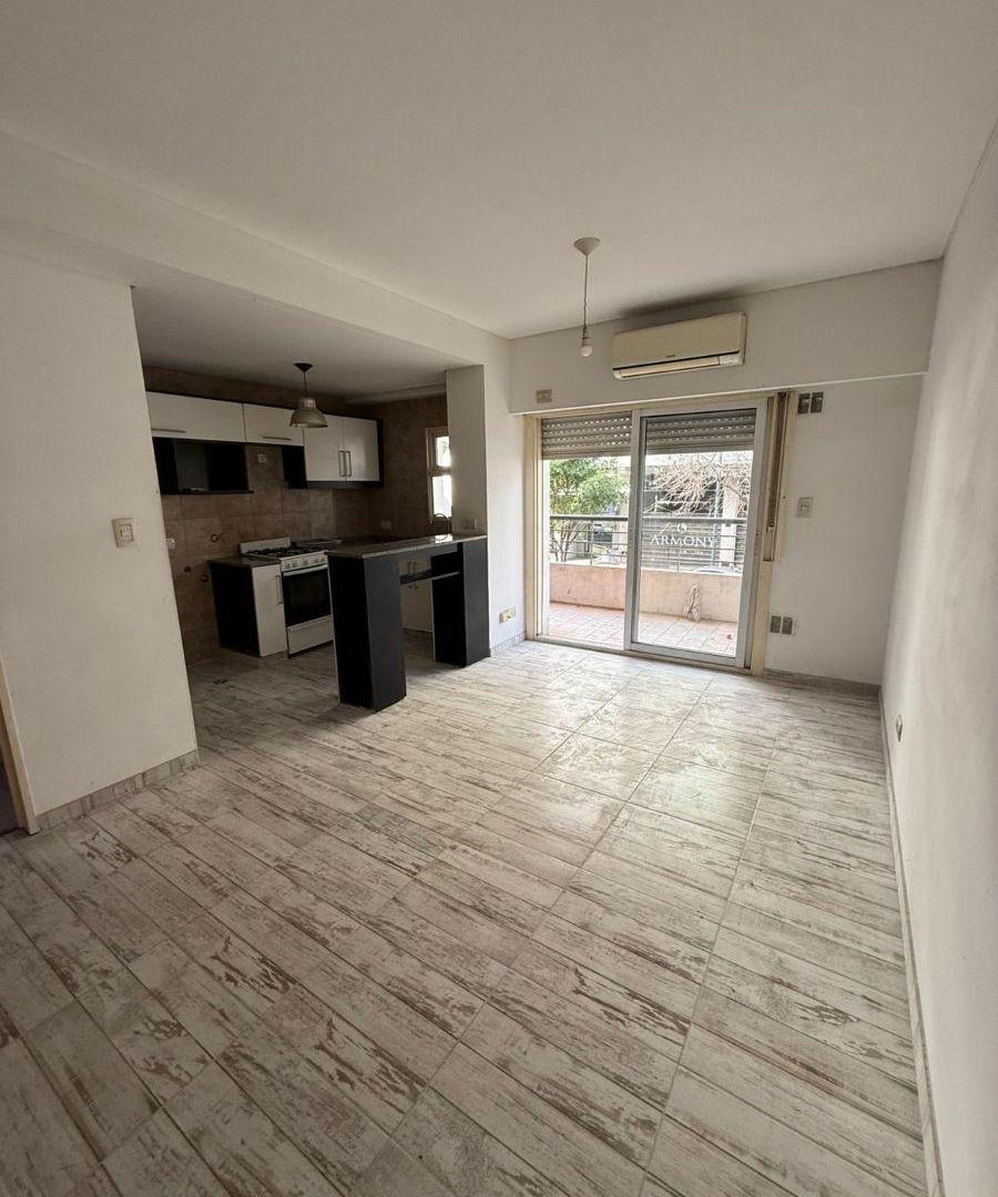 Foto de ALquiler Departamento 2 amb frente, cocina, barra, living comedor a, imagen 5
