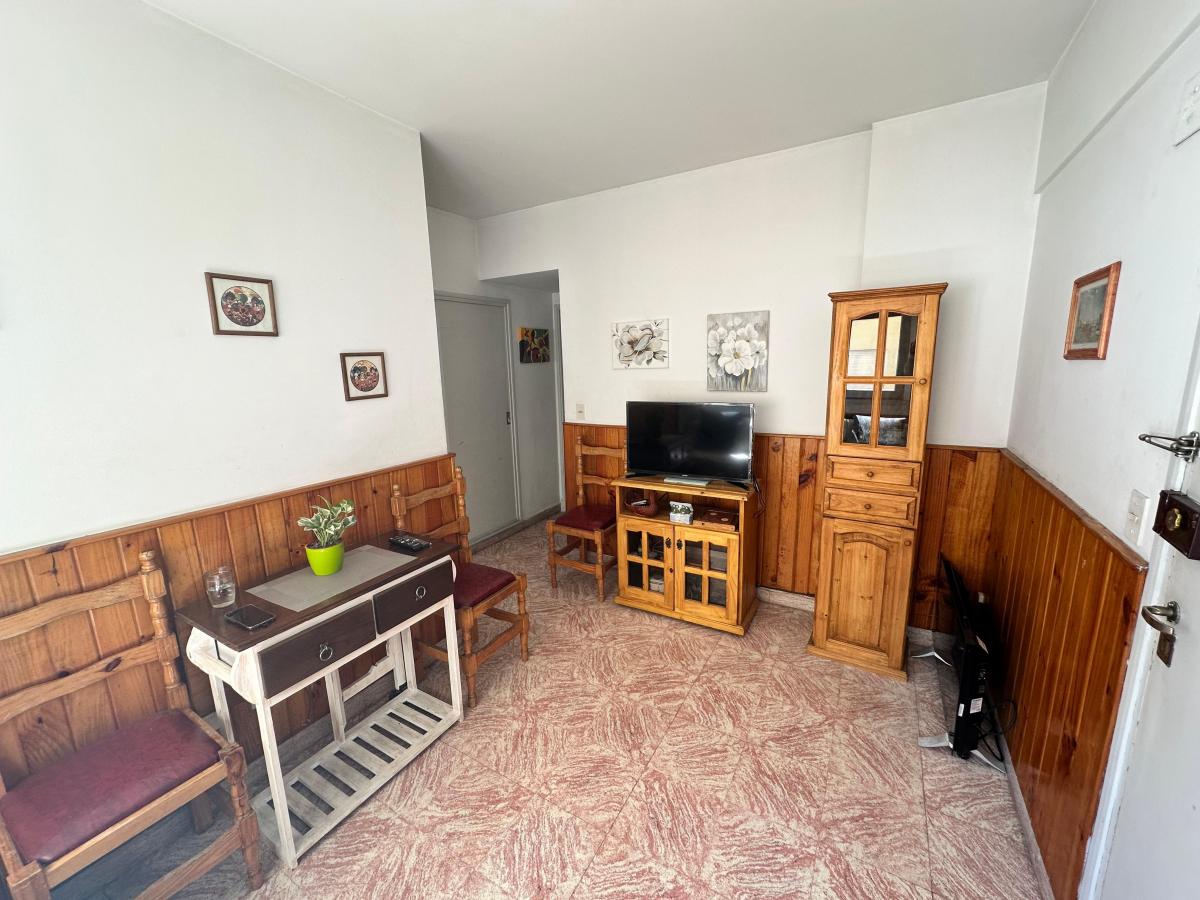 Vendemos Depto de 1 Amb y Medio Al Lateral Zona Aldrey 3