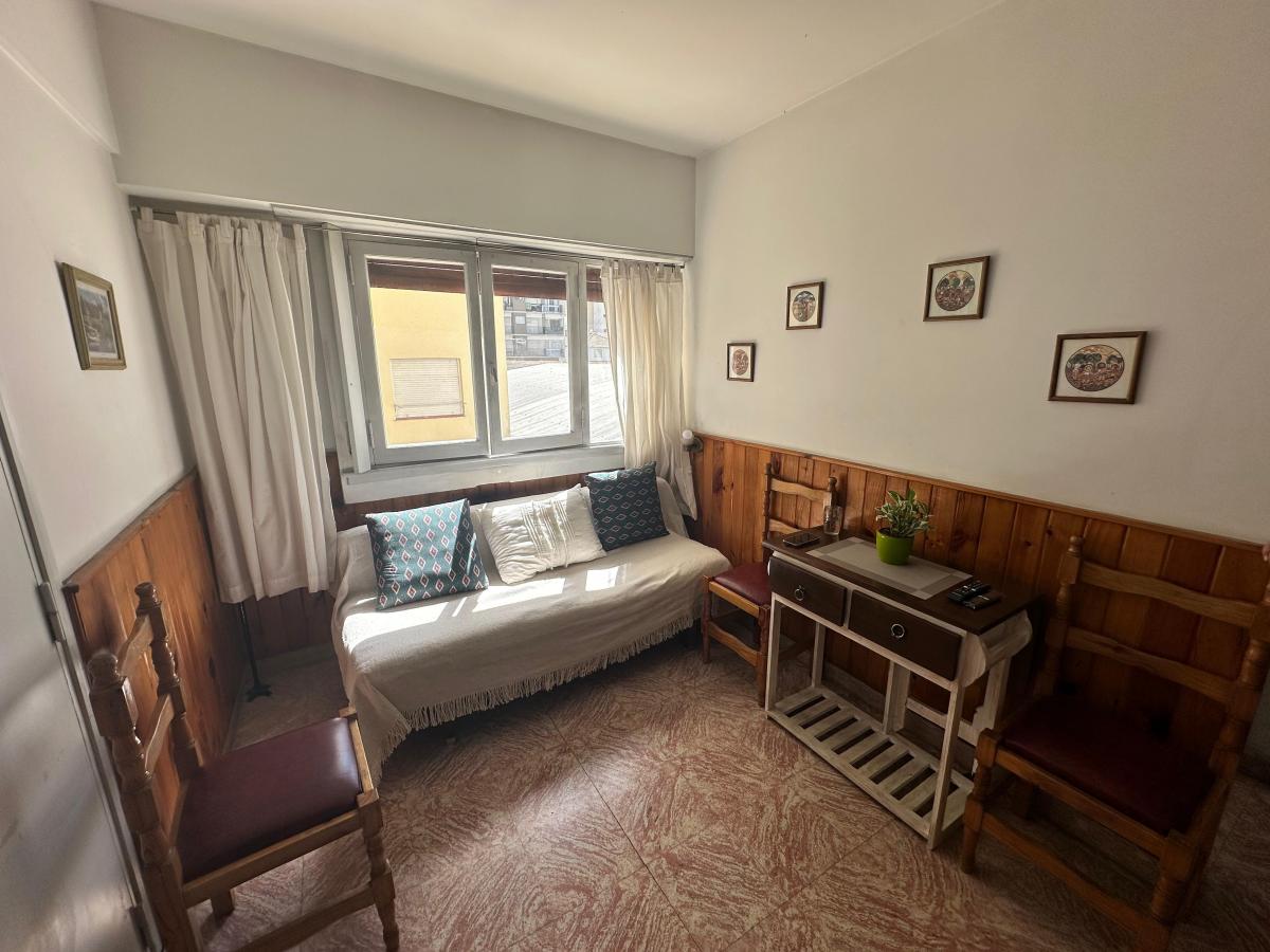 Vendemos Depto de 1 Amb y Medio Al Lateral Zona Aldrey 5