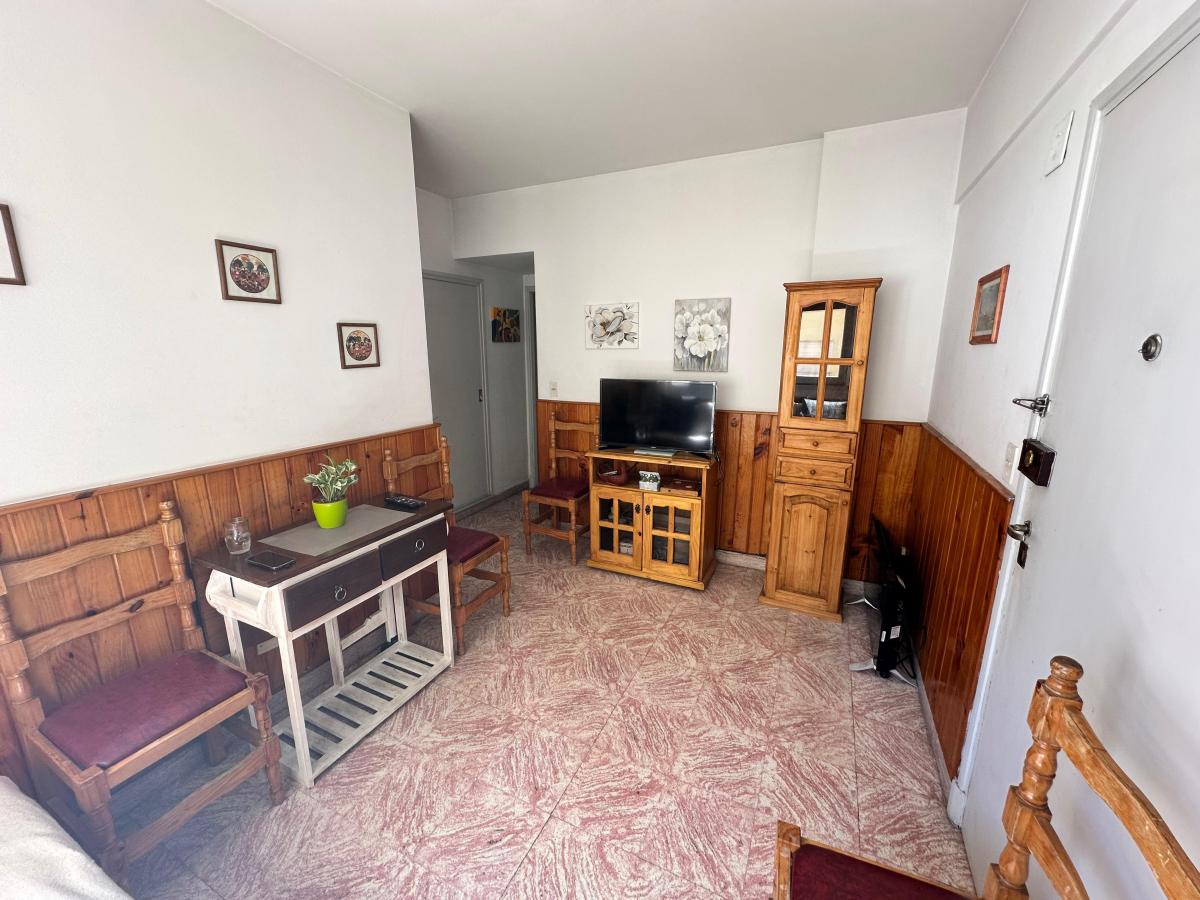 Vendemos Depto de 1 Amb y Medio Al Lateral Zona Aldrey 4