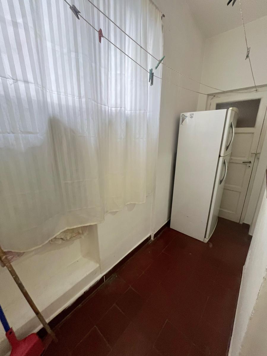 Vendemos Departamento de 3 Amb con Dependencia en Pleno Centro 4