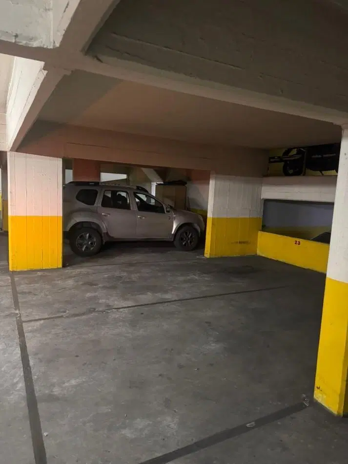 VENTA DE COCHERA CUBIERTA. ZONA CENTRO 3
