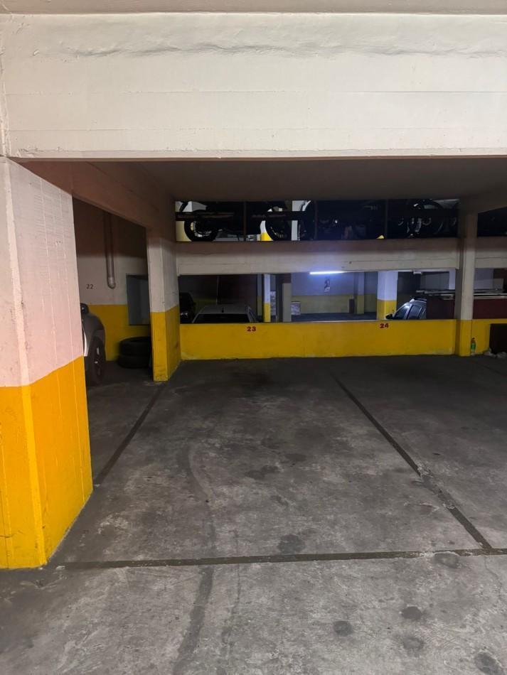 Foto de VENTA DE COCHERA CUBIERTA. ZONA CENTRO, imagen 2