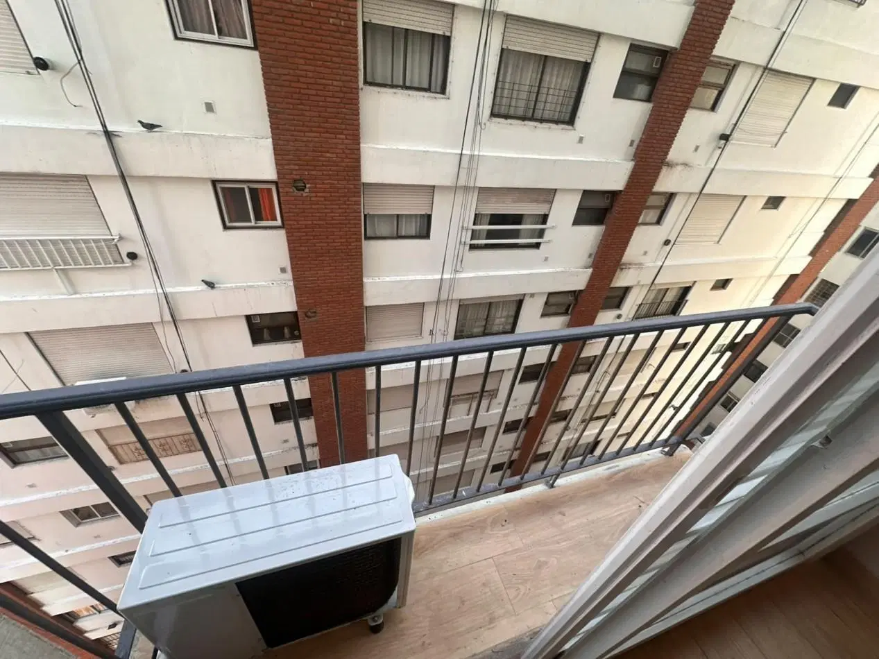 VENTA DEPARTAMENTO DE 1 AMB Y MEDIO RECICLADO ZONA PLAZA COLON 4