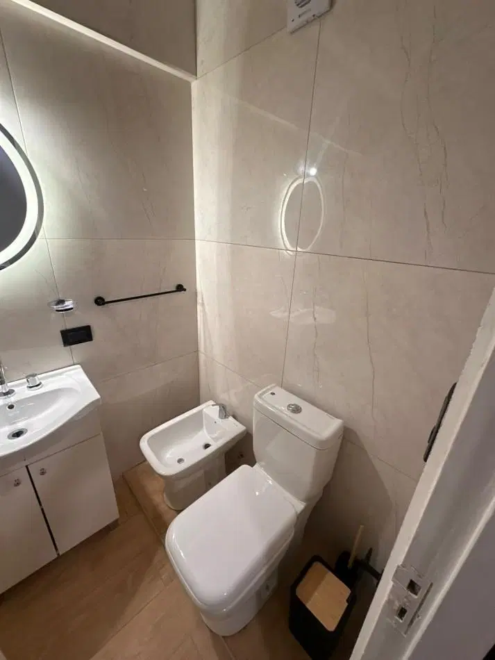 VENTA DEPARTAMENTO DE 1 AMB Y MEDIO RECICLADO ZONA PLAZA COLON 2