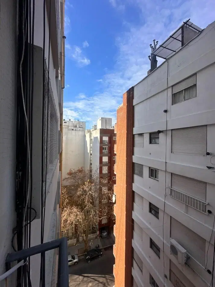 VENTA DEPARTAMENTO DE 1 AMB Y MEDIO RECICLADO ZONA PLAZA COLON 5