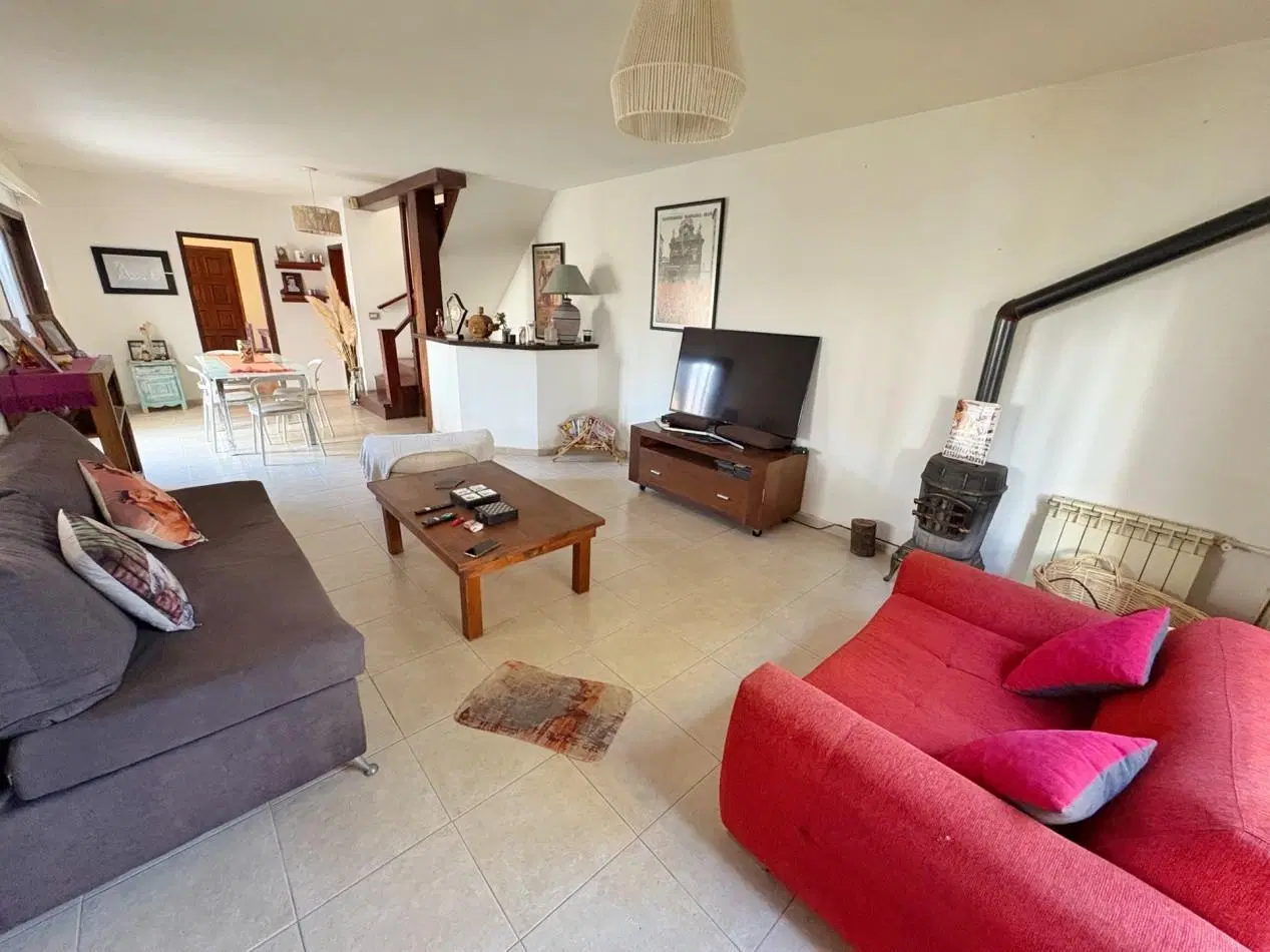 CASA EN BARRIO LA FLORIDA 5 AMBIENTES CON PILETA 3