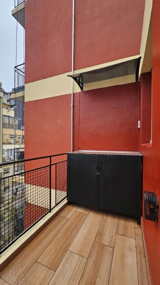 Foto de VENDEMOS DEPARTAMENTO DE 1 AMBIENTE CON AMPLIO BALCON RECICLADO INTEGRO, imagen 4