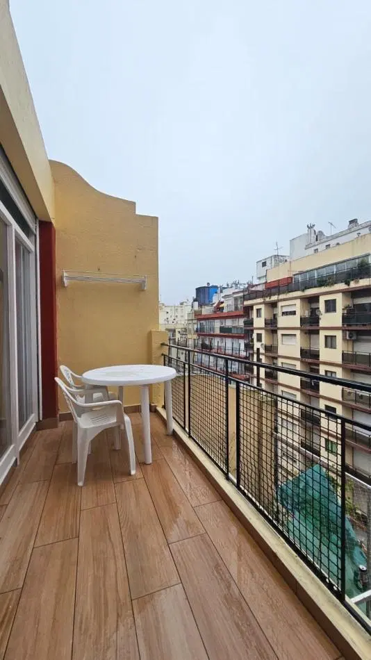 VENDEMOS DEPARTAMENTO DE 1 AMBIENTE CON AMPLIO BALCON RECICLADO INTEGRO 2