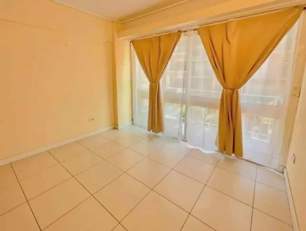 VENDEMOS DEPARTAMENTO DE 2 AMB CON DEPENDENCIA BALCON Y PATIO A LA CALLE 5