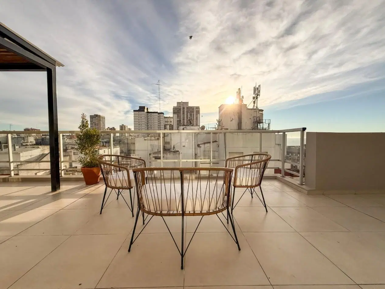 VENDEMOS SEMIPISO CON TERRAZA Y VISTA AL MAR 1