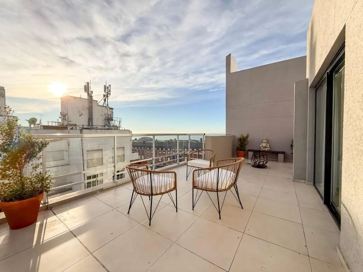 VENDEMOS SEMIPISO CON TERRAZA Y VISTA AL MAR 2