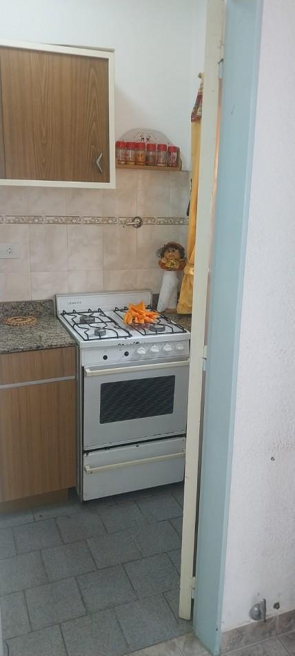 Foto de VENDEMOS DEPTO DE 2 AMB CON BALCON SALIENTE, imagen 3