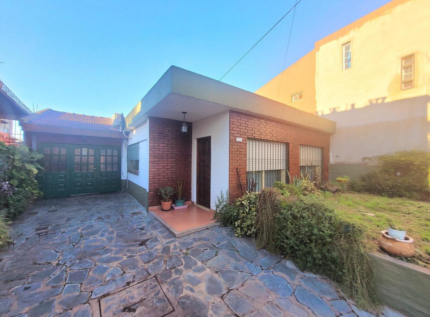 Casa 3 ambientes en Jose Clemente Paz- APTA CREDITO
