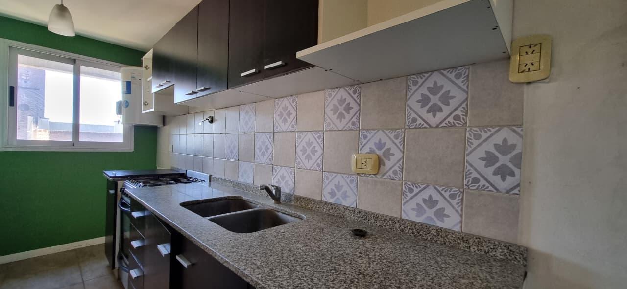 Foto de Departamento en VENTA 2 AMB. C/COCHERA APTO CREDITO, imagen 1