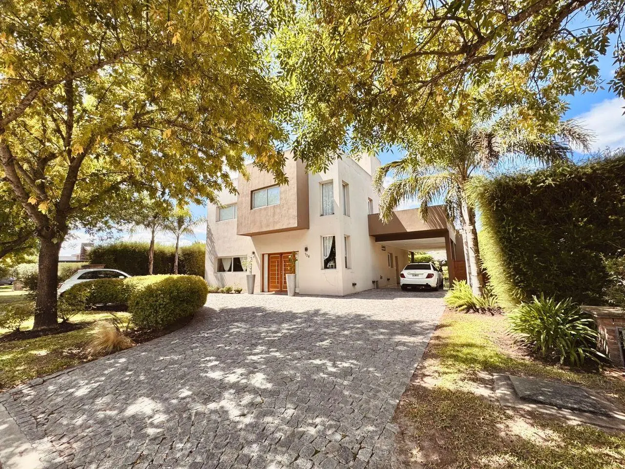 Barrancas de Iraola: casa con gran jardín, parrilla y terraza lista para sumar metros 3