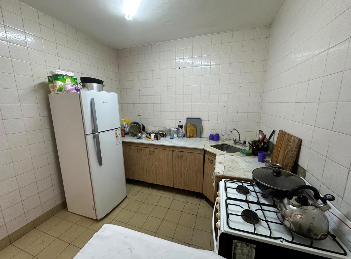 Foto de Local + 3 PH venta en bloque en Paternal, imagen 2