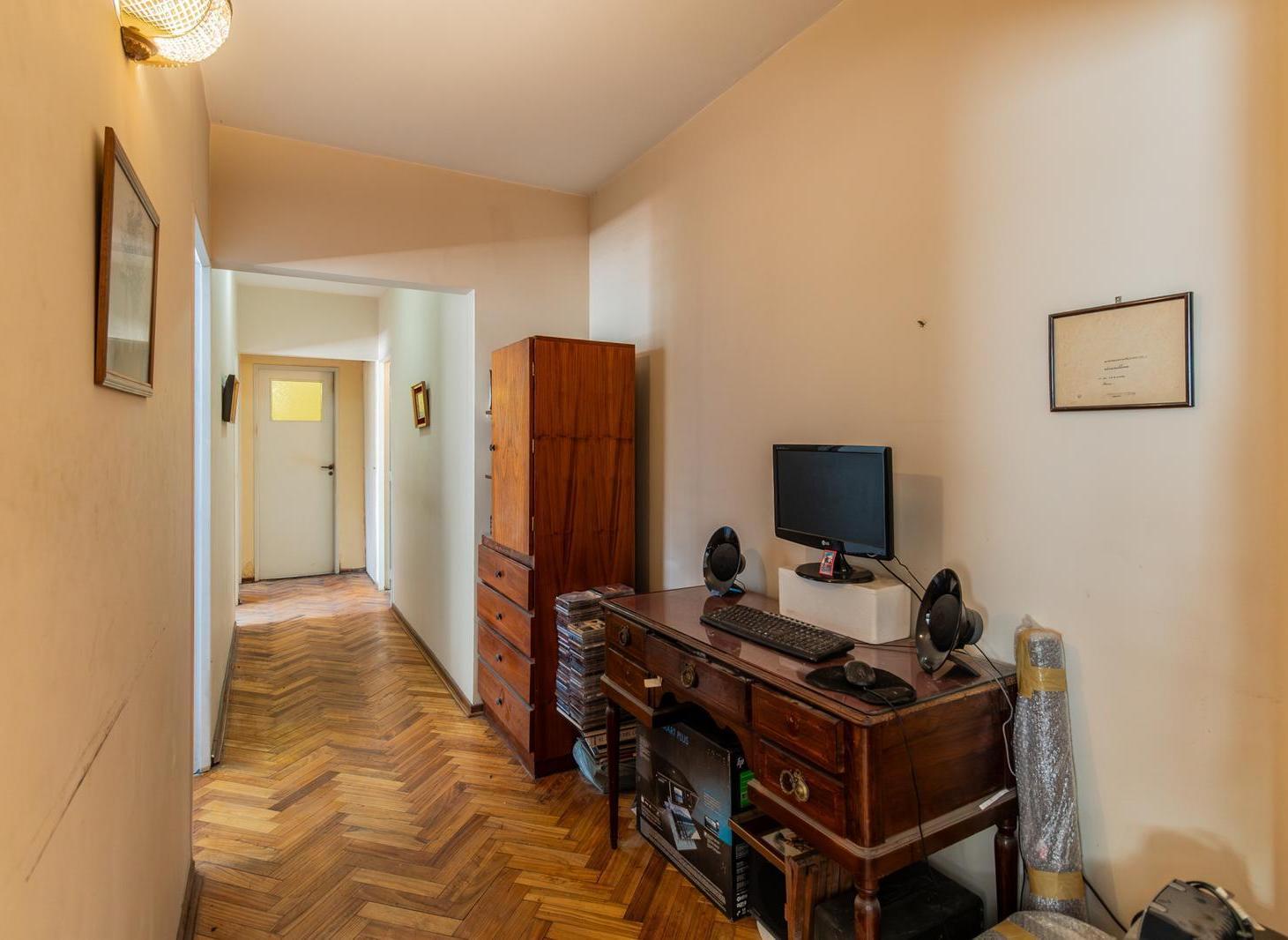 Foto de Venta departamento 4 ambientes Flores muy luminoso, imagen 4