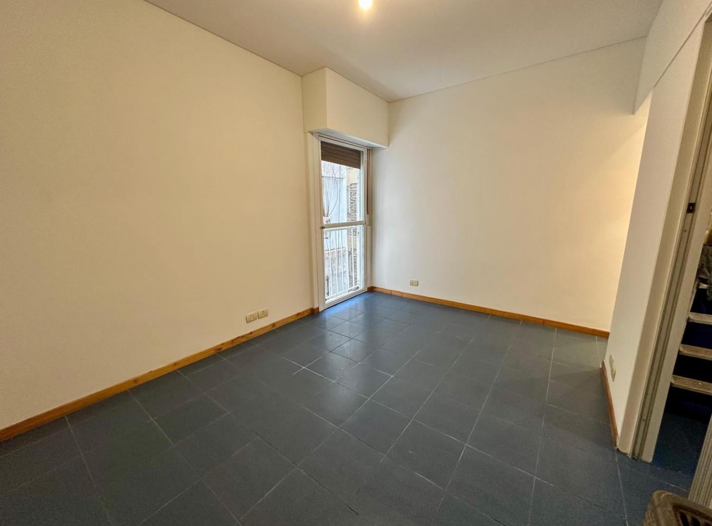 Foto de Venta Amplio dos ambientes en Almagro, imagen 3