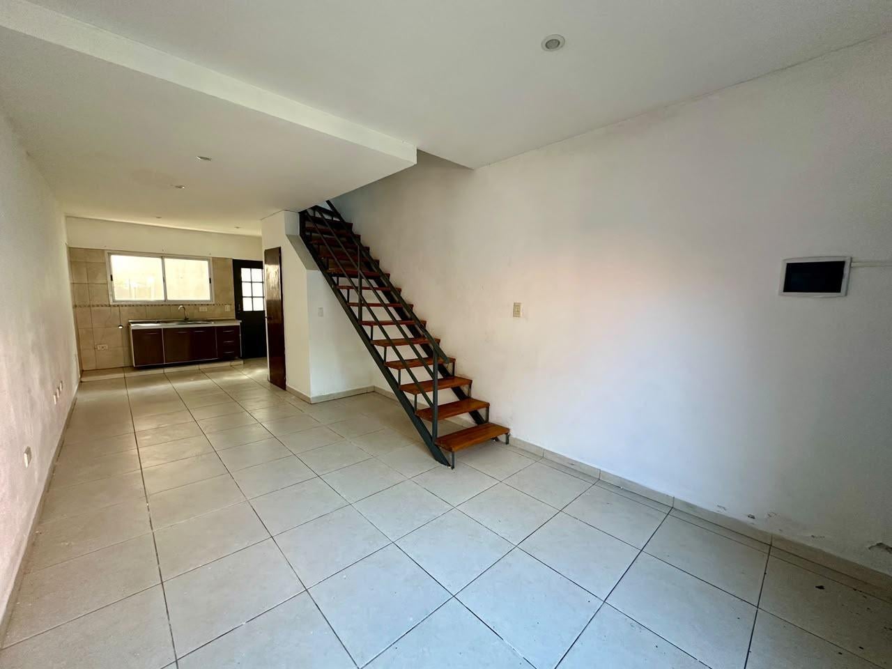Foto de VENTA DÚPLEX 3 AMBIENTES CON PATIO EN WILLIAM C. MORRIS, HURLINGHAM, imagen 5