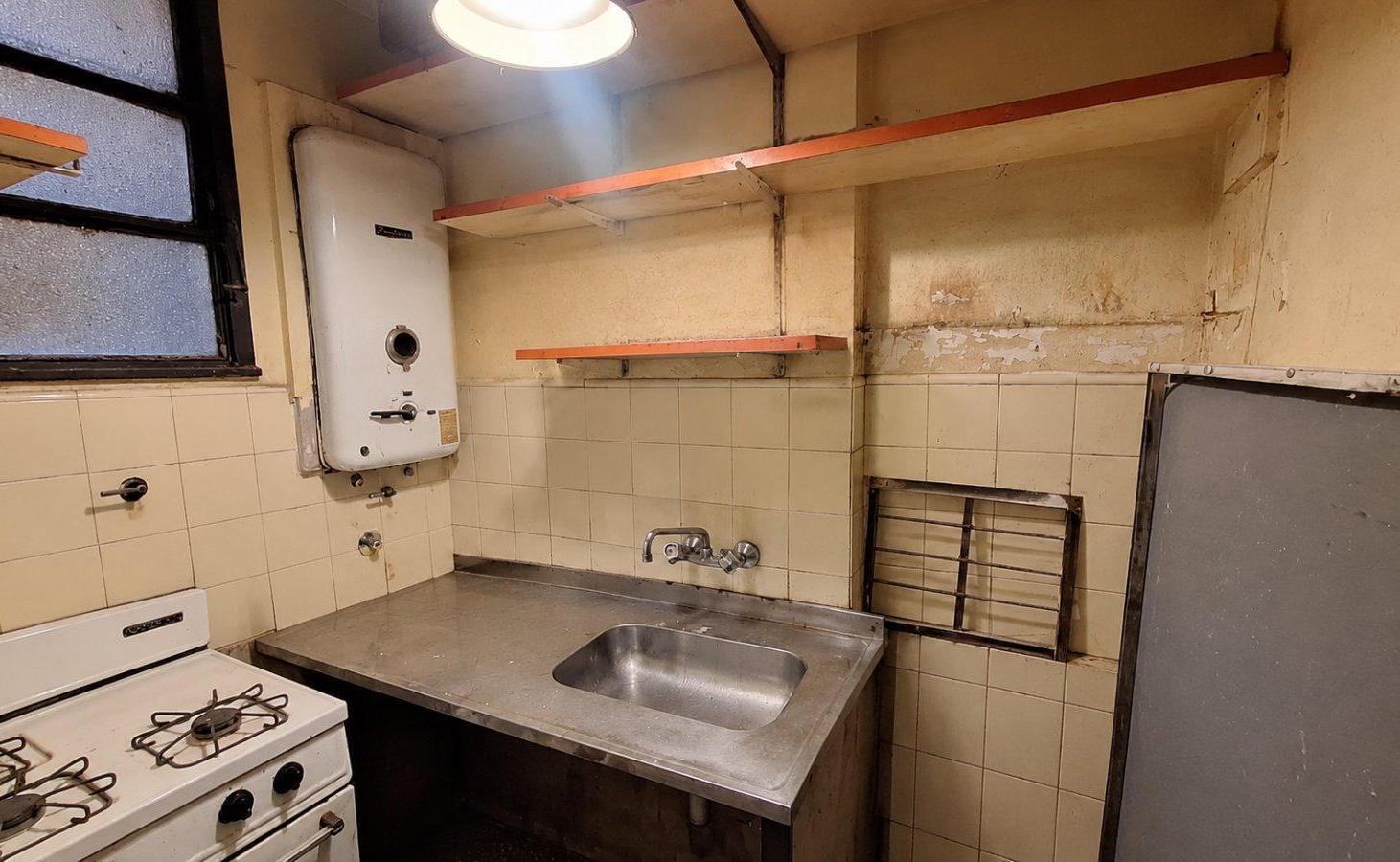 Foto de ALQUILER LOCAL COMERCIAL – SANTOS DUMONT 2300 | A METROS DE AV. CABILDO, imagen 4