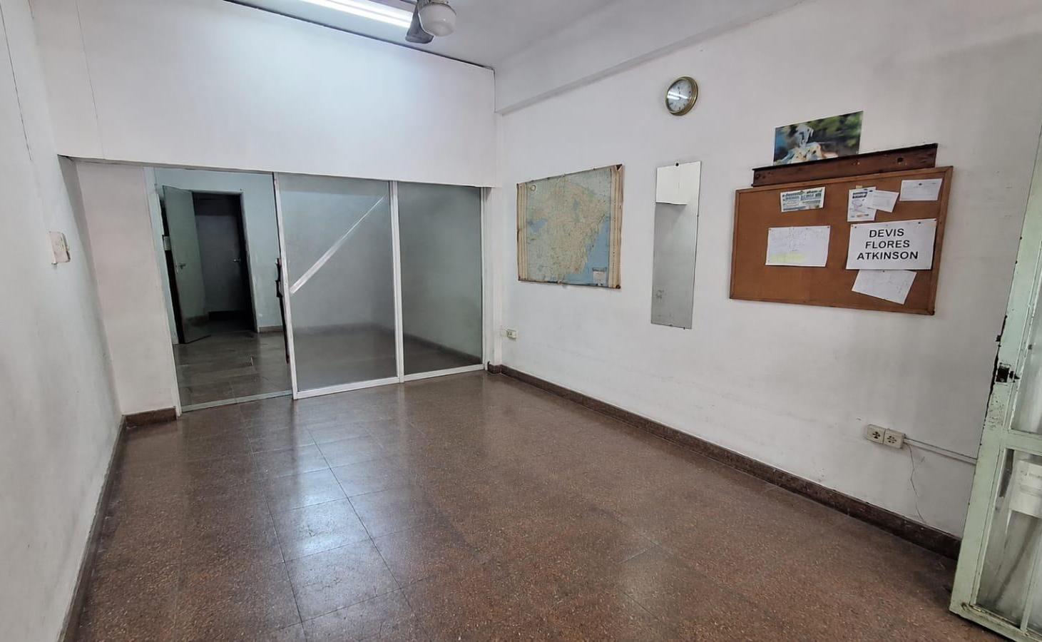 Foto de ALQUILER LOCAL COMERCIAL – SANTOS DUMONT 2300 | A METROS DE AV. CABILDO, imagen 1
