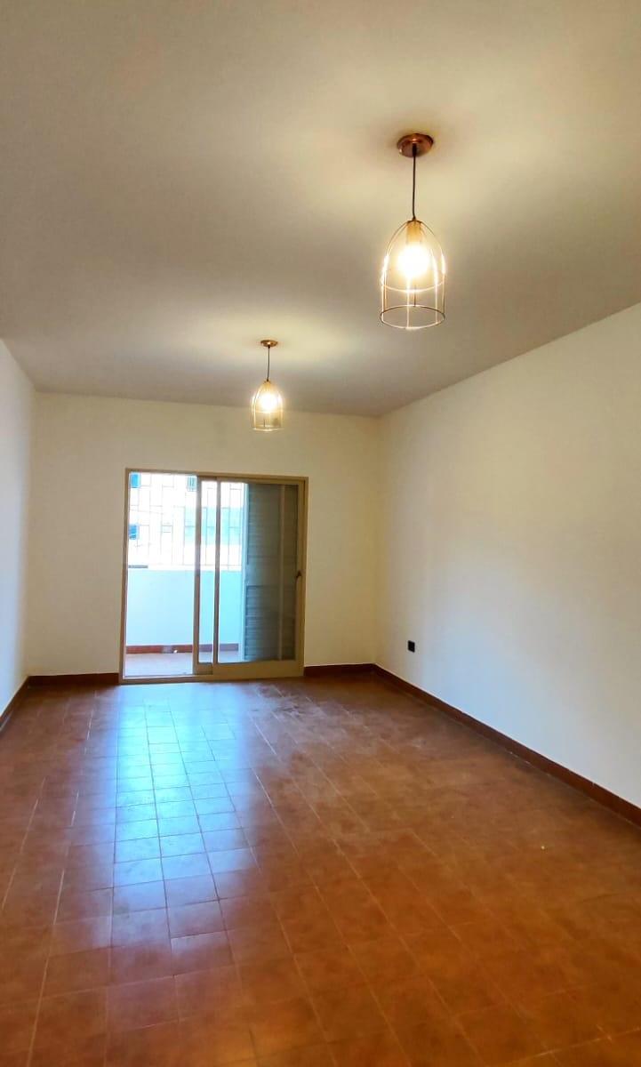 Dpto de 4 Dorm. - Oportunidad! Remodelado - con Titulo! 3