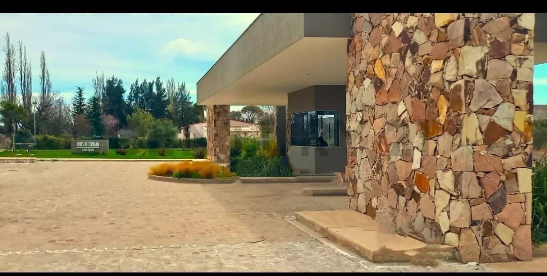¡Lotes en Barrio Privado Ayres de Terrada! Vive Entre Viñedos y Bodegas - Lujan de Cuyo 4