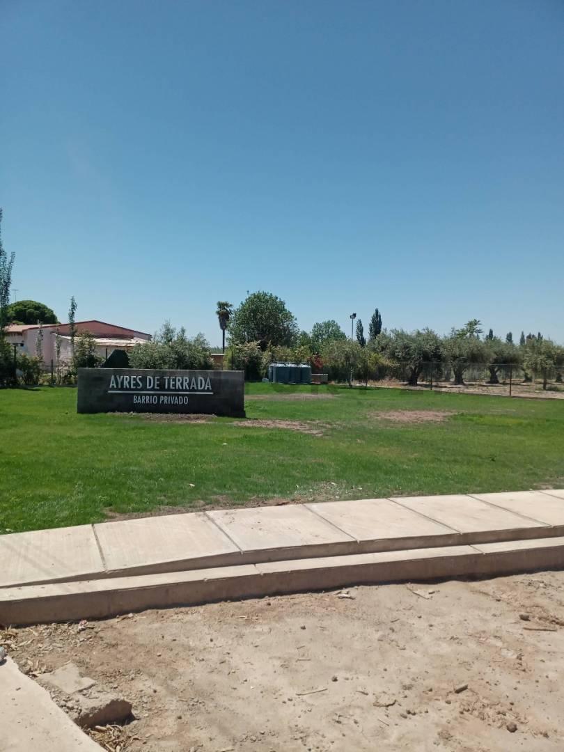 ¡Lotes en Barrio Privado Ayres de Terrada! Vive Entre Viñedos y Bodegas - Lujan de Cuyo 1