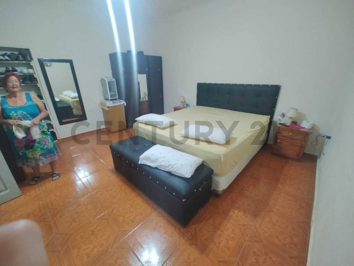 Casa en Venta - Gutiérrez, Maipú 3