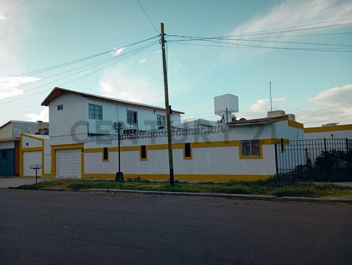 CASA MÁS DEPARTAMENTO INDEPENDIENTE EN VENTA
