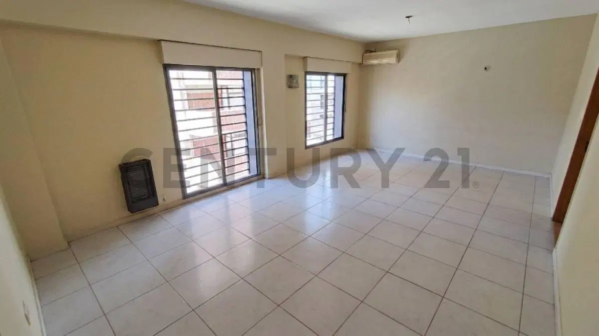 DEPARTAMENTO EN ALQUILER 3 HABITACIONES 3