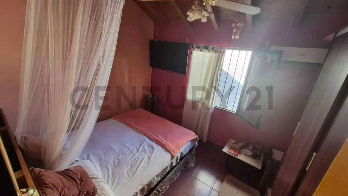 se vende duplex 8