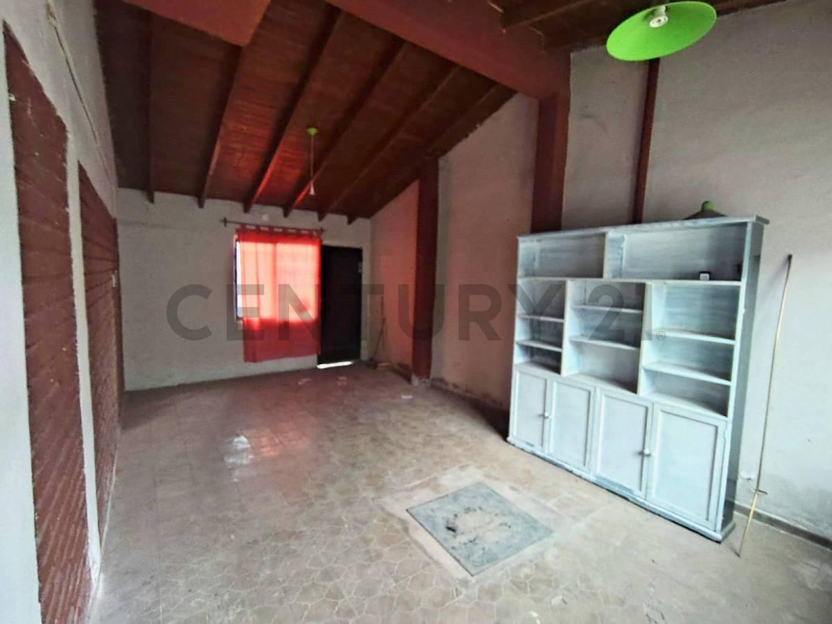 Foto de VENTA - CASA PARA RECICLAR CALLE SAN MIGUEL DE LAS HERAS, imagen 2