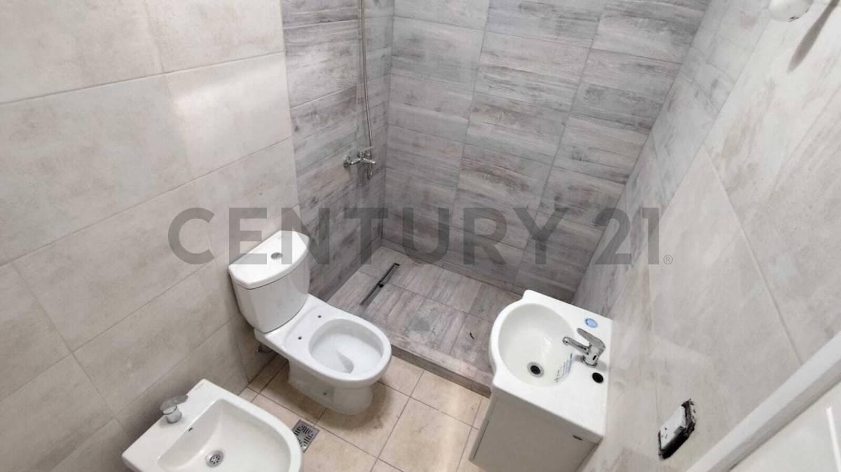 Foto de Duplex a Estrenar de 2 Dormitorios y 2 Baños, a cuadras del alto maipu, imagen 2